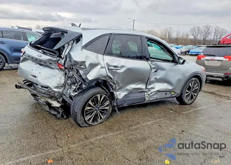 2022 Ford Escape Se z USA, uszkodzony, nr VIN 1FMCU9G69NUB07432